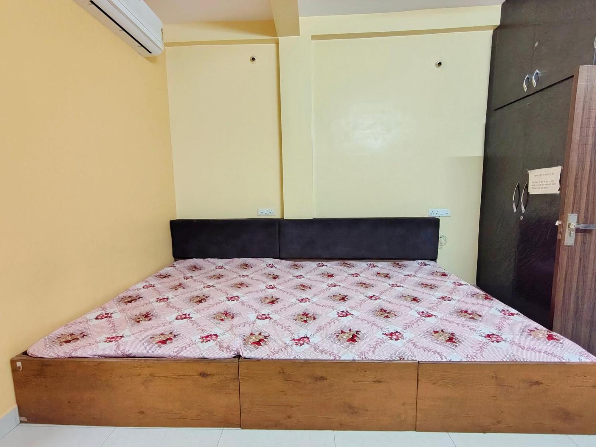 Anand Yatri Grah - Home Stay, Ujjain Εξωτερικό φωτογραφία
